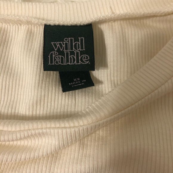 Wild Fable Long Sleeve Pug Crop Top Ivory 
 XS - Picture 12 of 15